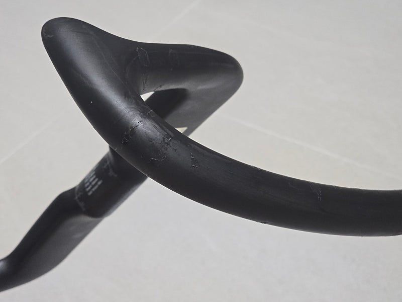 발루고 카본번치바 이미지