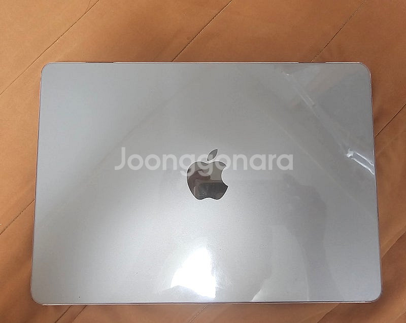 맥북에어13 m3 2024 105만원에 판매합니다--0