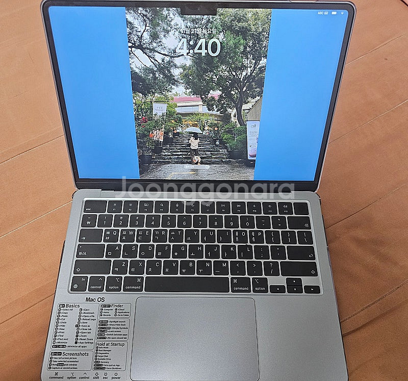 맥북에어13 m3 2024 105만원에 판매합니다--1