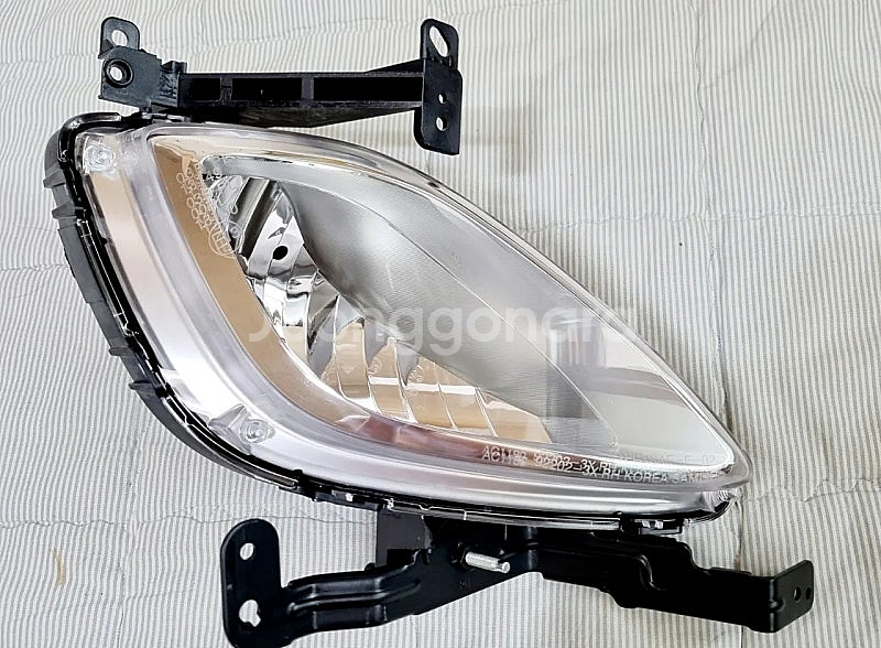 아반떼MD 안개등 조수석측 팝니다--0