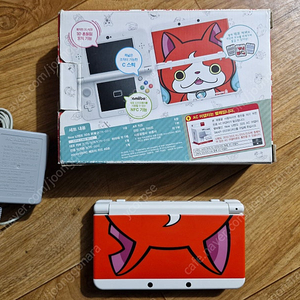 NEW 3DS 팝니다 (큰사이즈아니고 작은사이즈입니다)