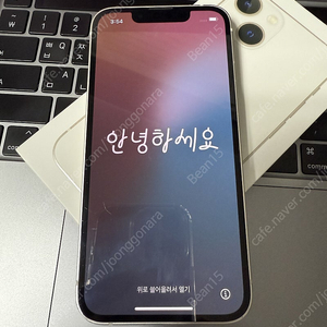 아이폰13미니 화이트 128GB 팝니다.