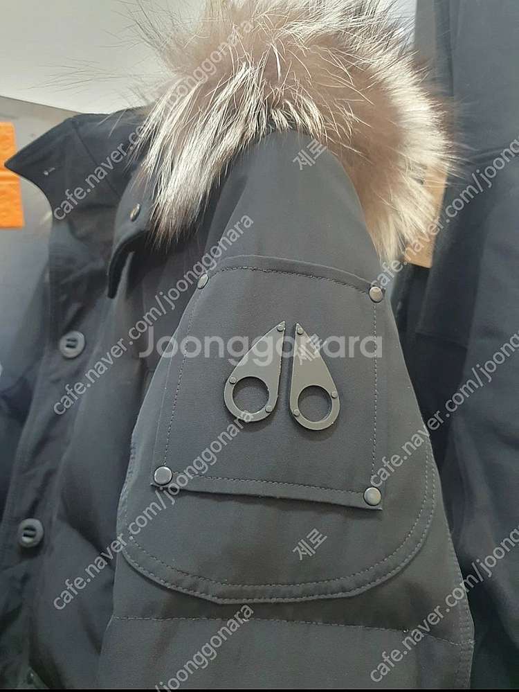 무스너클 패딩--2