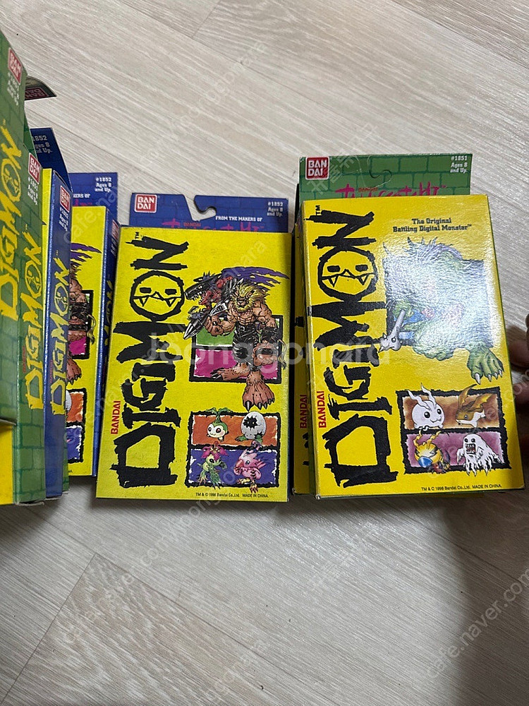 디지몬 벽돌 팝니다--2