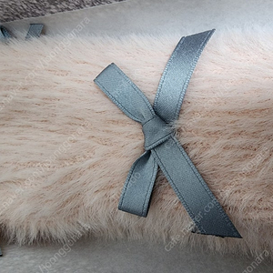 블루밍테일 리본 벙어리 장갑 Fluffy ribbon mitten 미사용