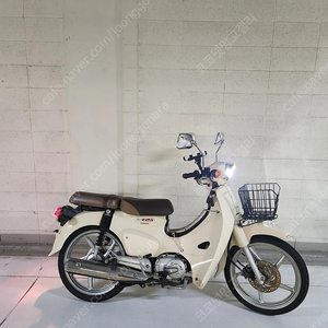 혼다 슈퍼커브110 19년식 베이지