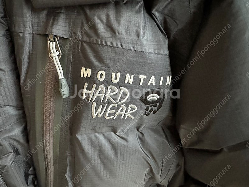 마운틴하드웨어 앱솔 패딩 팝니다.--1