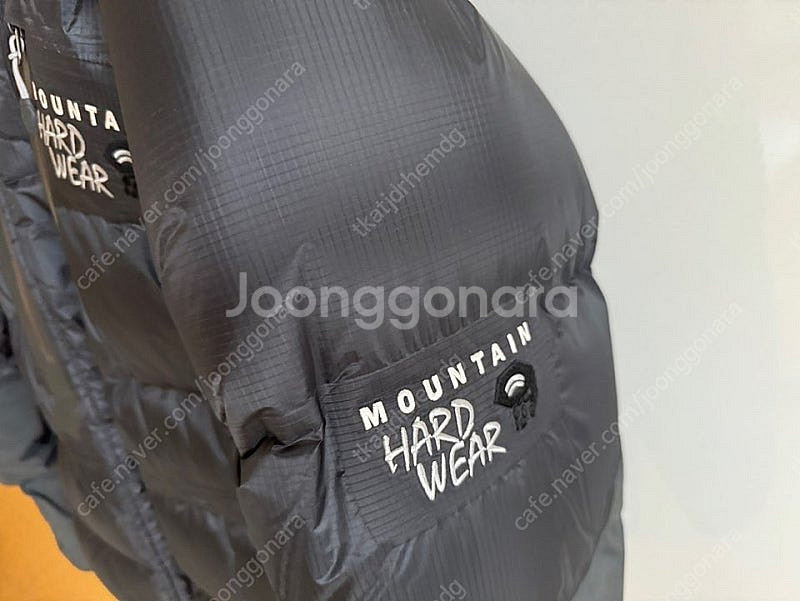 마운틴하드웨어 앱솔 패딩 팝니다.--2