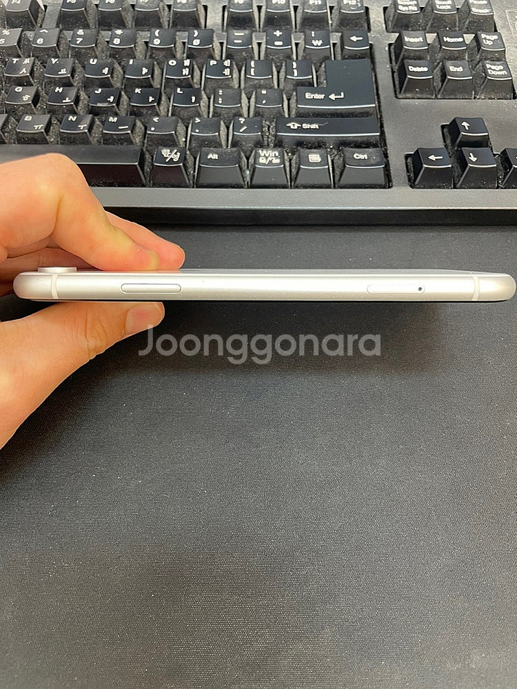 아이폰XR 화이트 128GB 가성비좋은 중고19만 팝니...--4