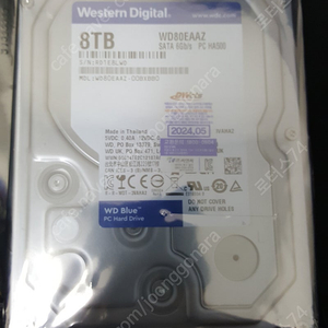 WD BLUE HDD WD80EAAZ 하드 디스크입니다. 8tb입니다.