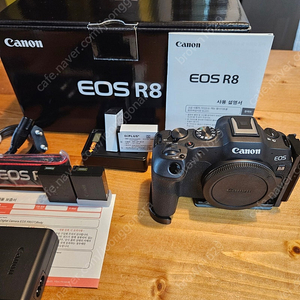 캐논 EOS R8