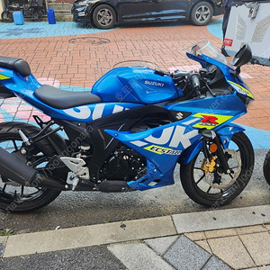 스즈키 GSXR125 23년식 900KM 개인매물 팝니다 내고X마지막가격