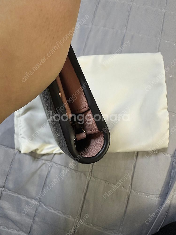 구찌 애니멀리에 오거나이저 장지갑 판매합니다--4