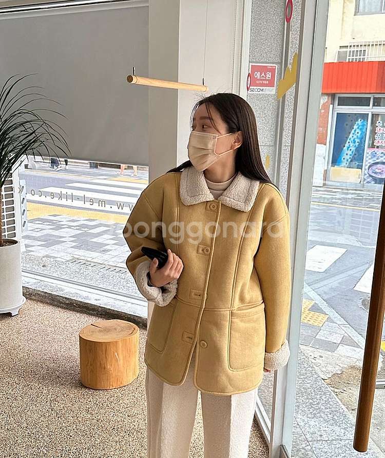 옐로우색상 무스탕 미착용 새상품--4