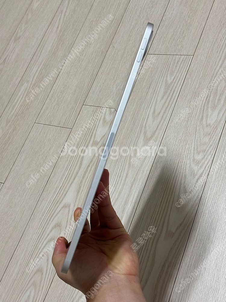 애케플 ~12월) 아이패드프로 m2 11인치 256기가 (아이패드프로 4세대) 실버 박풀 팝니다--3