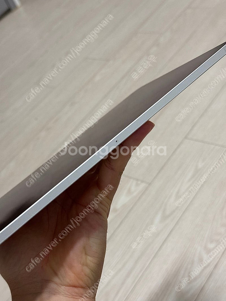 애케플 ~12월) 아이패드프로 m2 11인치 256기가 (아이패드프로 4세대) 실버 박풀 팝니다--5