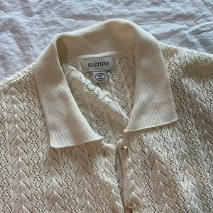 시엔느 Charlotte Cardigan (Cream