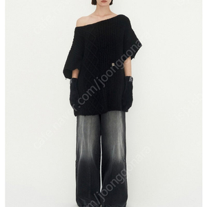 트리밍버드 Sleeve Slit Boat Neck Knit