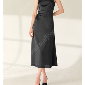 브라이드앤유 검정 원피스 판매 DAFFNEY Semi A-line slip long dress (Black)