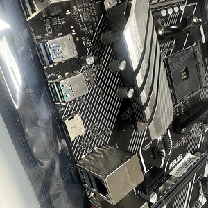 ASUS PRIME X570-P 메인보드 팝니다.