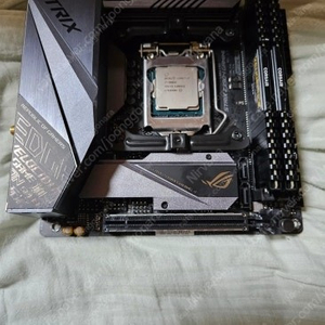 8086k뚜따 + z390 rog strix itx 커세어 c16 3600 32gb ram 팝니다