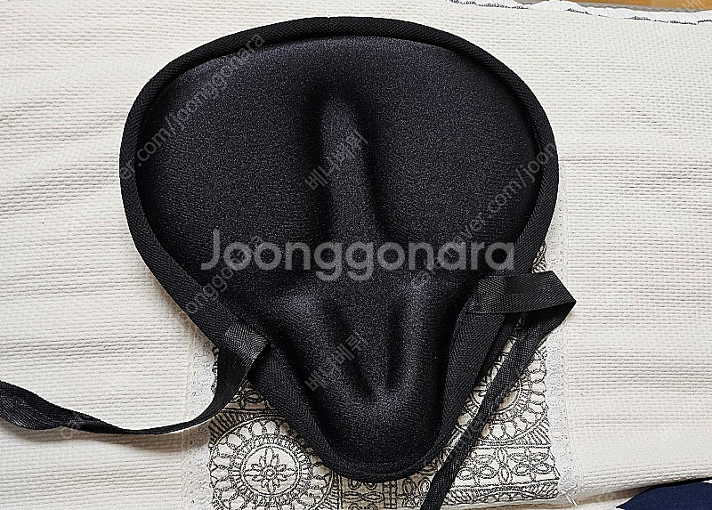 실내자전거 안장쿠션 판매합니다.--0