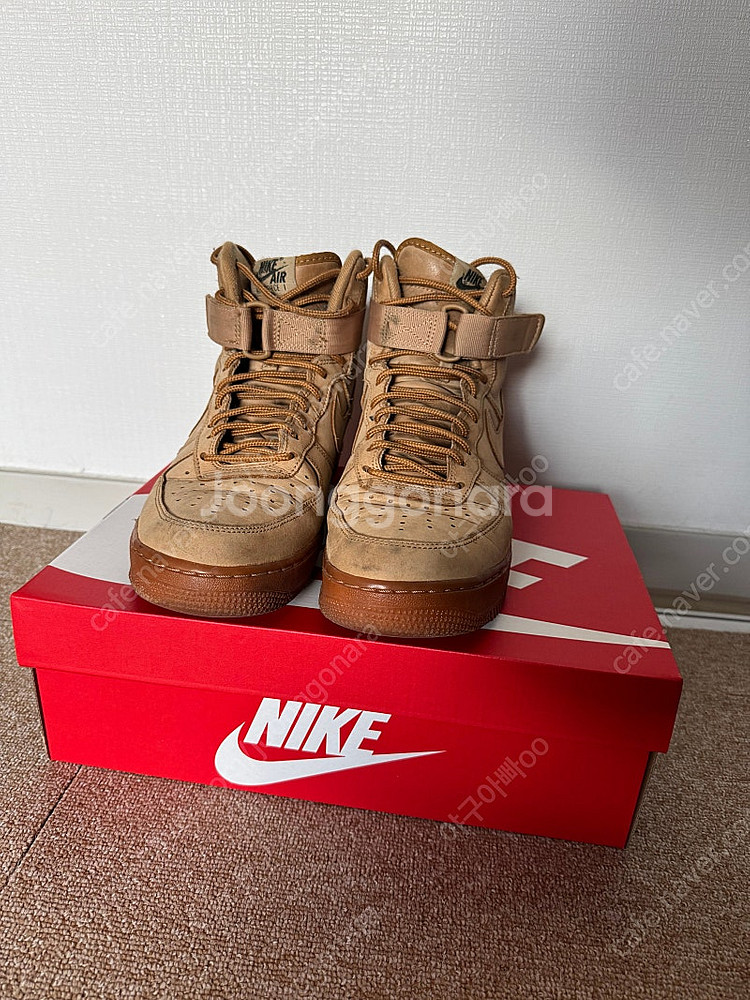 Nike Air Force 1 High '07 LV8 ...--0