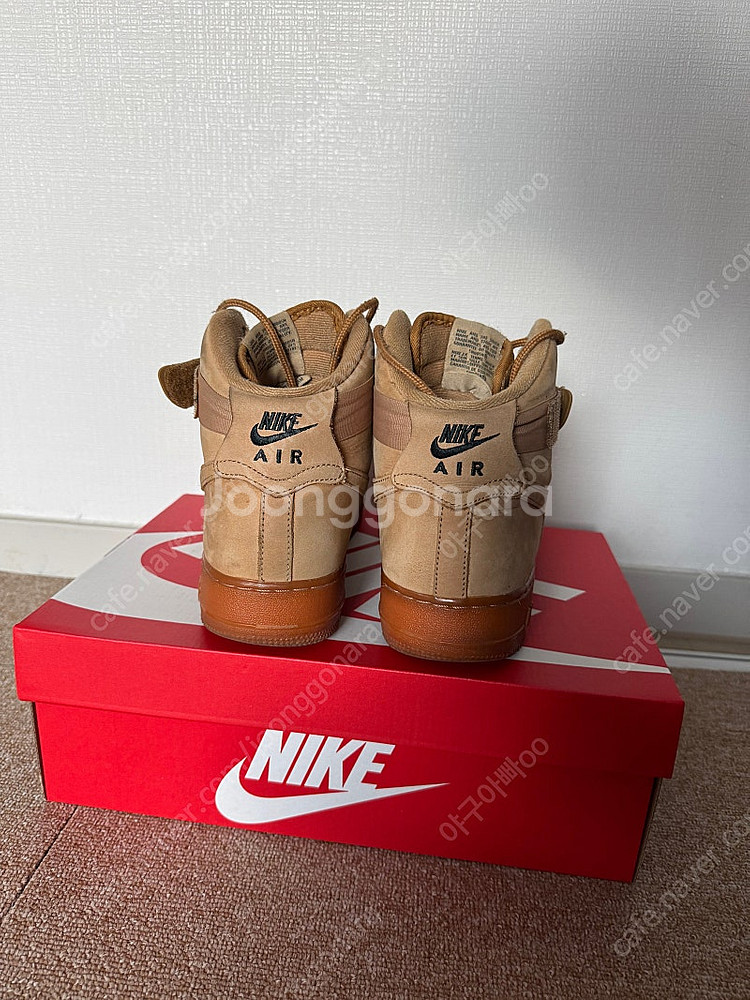 Nike Air Force 1 High '07 LV8 ...--2