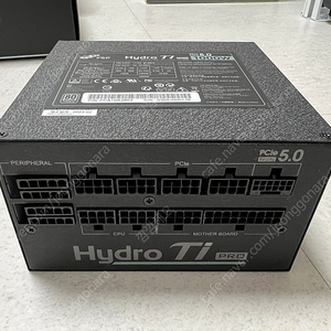 FSP HYDRO Ti PRO 1000W TITANIUM ATX3.0 티타늄 파워 판매합니다