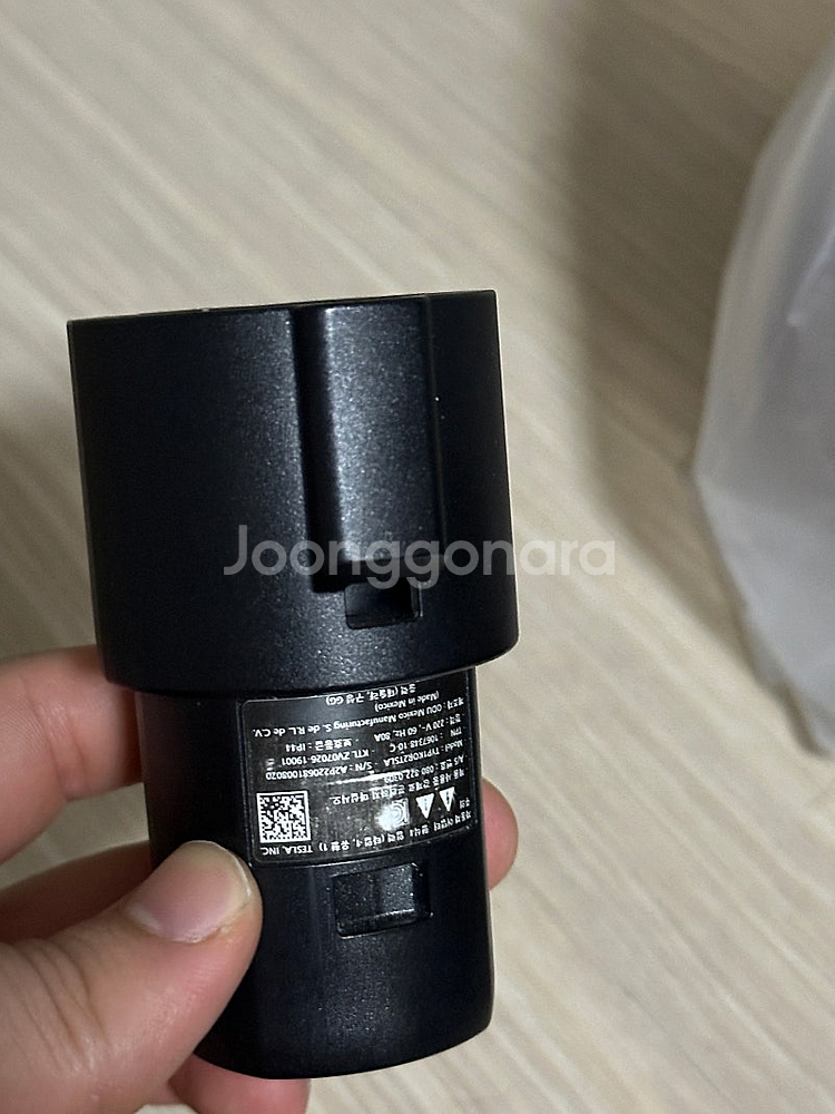 테슬라 완속 어댑터 판매 (정품)--0