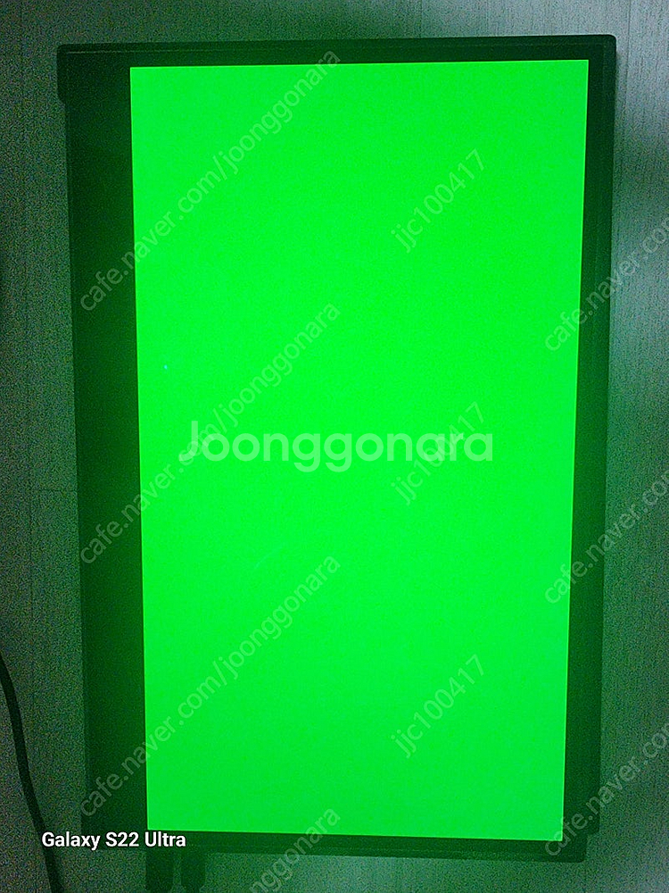한성 tfx156 oled 휴대용 모니터 팝니다--2
