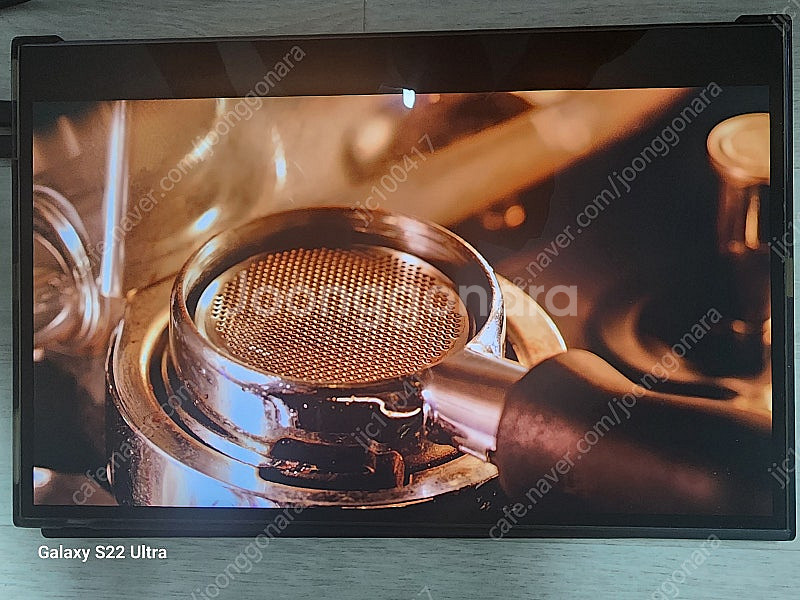 한성 tfx156 oled 휴대용 모니터 팝니다--8