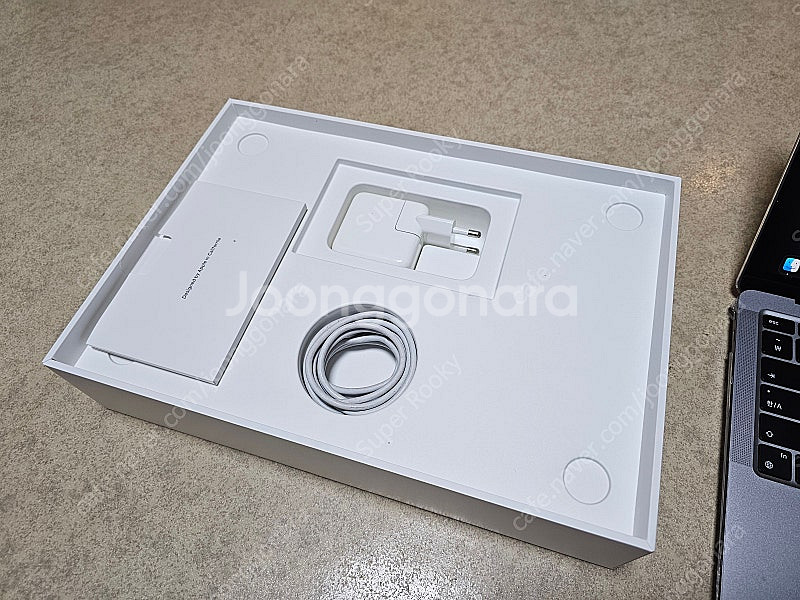 맥북 에어 M1 고급형 8GB / 512GB 상태 최상...--9