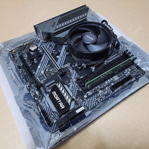 라이젠5 5600x(스테핑2, 정품쿨러포함)+msi B550M 박격포+삼성 DDR4 3200 16G램 세트 팝니다