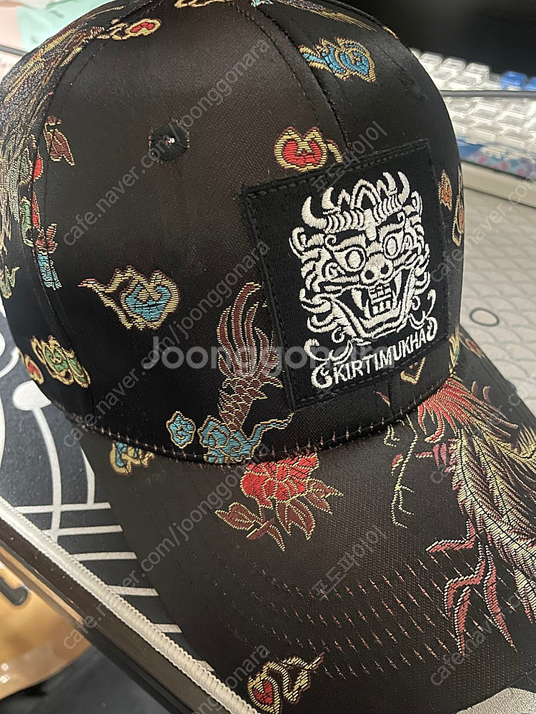 키르티무카 자수 패치 오리엔탈 볼캡 블랙--1