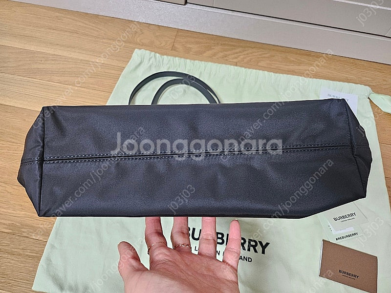 버버리 나일론 로고백 토트 숄더 가방--4