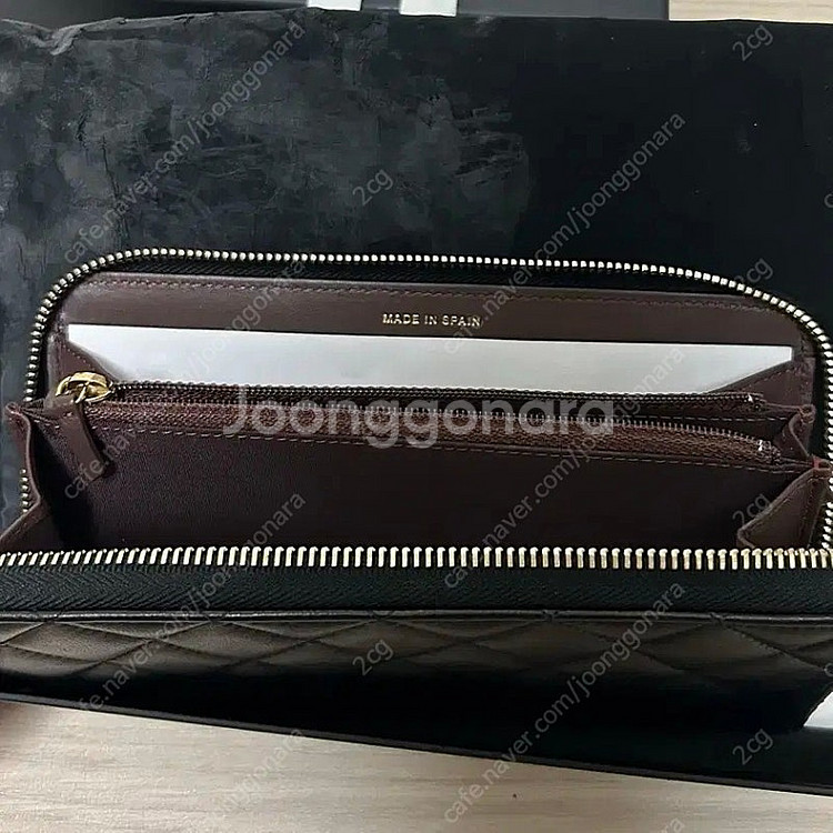 CHANEL 샤넬 마틀라세 램스킨 로고 플레이트 지퍼 ...--2
