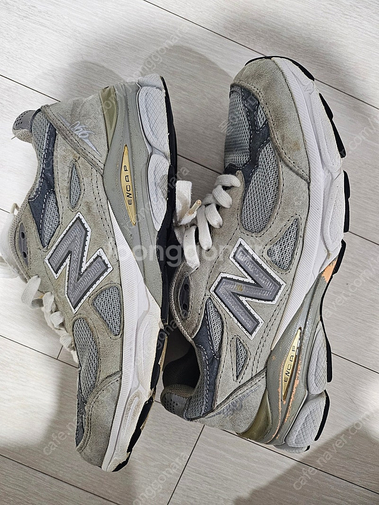 뉴발란스 990v3--0