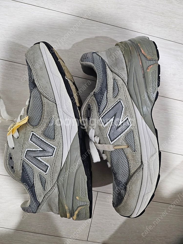 뉴발란스 990v3--1