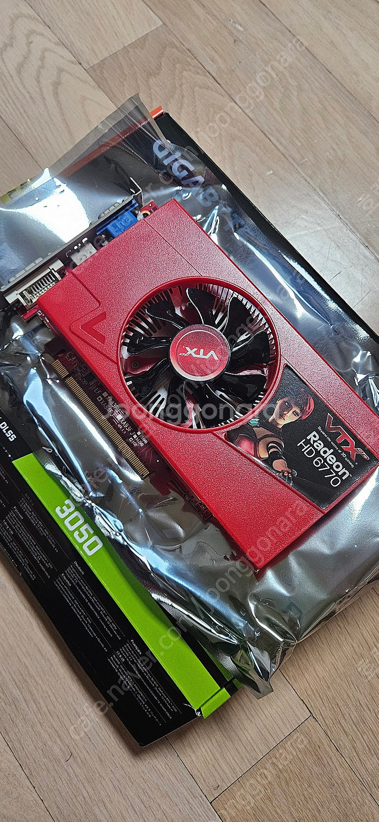 라데온 HD 6770 VTX 1GB 그래픽카드 팝니다.--3