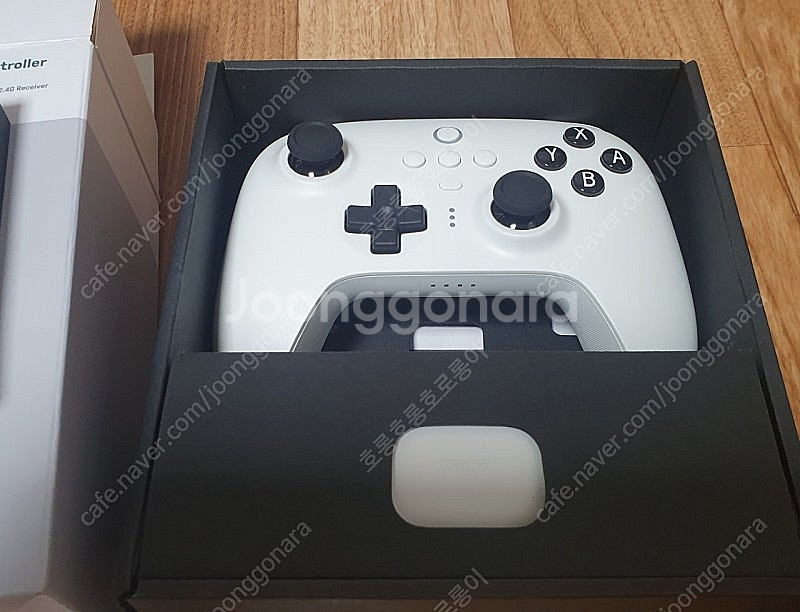 8bitdo ultimate 블루투스 (팔얼블) 팝니다--2