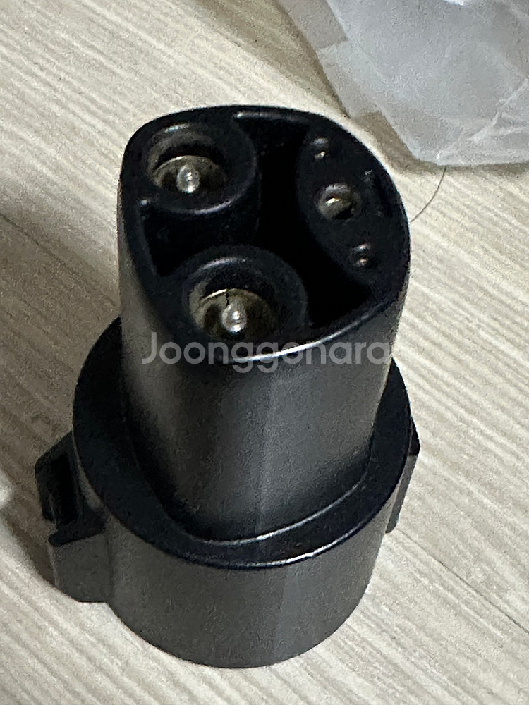 테슬라 완속 어댑터 판매 (정품)--1