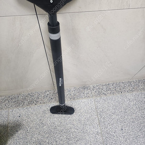 철봉 문틀봉 2개 있음 각10000