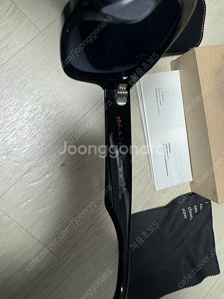 그라픽플라스틱 0722 블랙 정품 / 이동휘선글라스팝니...--1