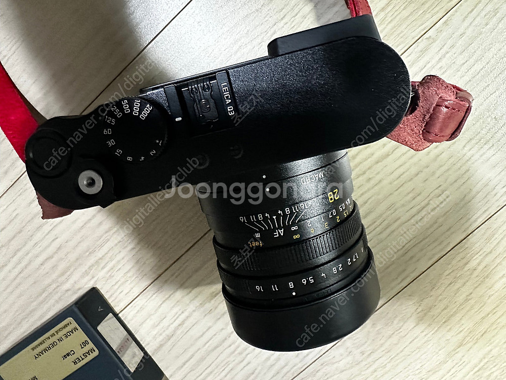 라이카 Q3 (28mm) + 루이지 스트랩 + B+W ...--3