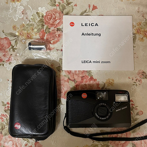 라이카 LEICA MINIZOOM 미니줌 민트급 라이카 가죽케이스 포함 판매.