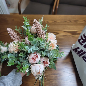 조화 부케 꽃다발 7다발 팝니다