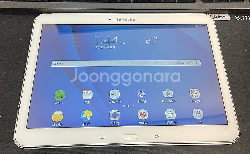 갤럭시탭4어드밴스 화이트 32GB 무잔상 상태좋은 중고...--2