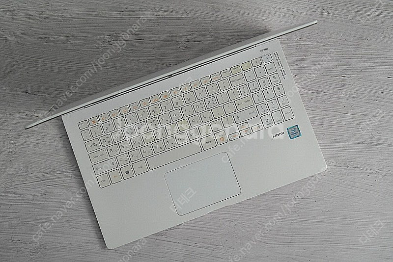 980그램 화이트/LG전자 울트라그램 15Z960--2