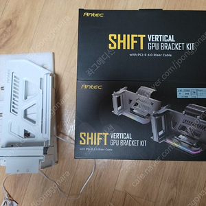 Antec SHIFT PCI-E 4.0 라이저 케이블 KIT ARGB 화이트 팝니다